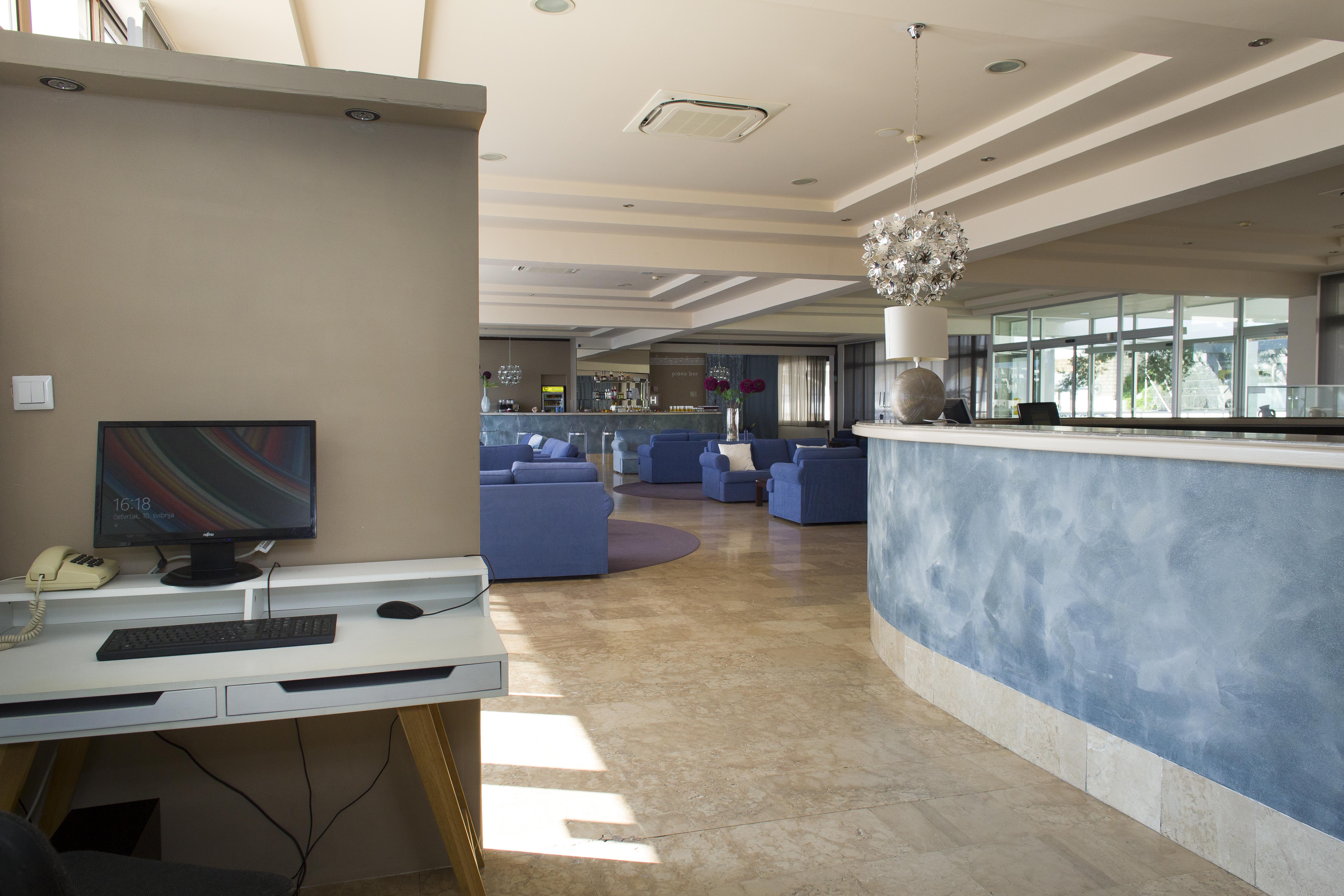 Hotel Labineca Градац Екстериор снимка
