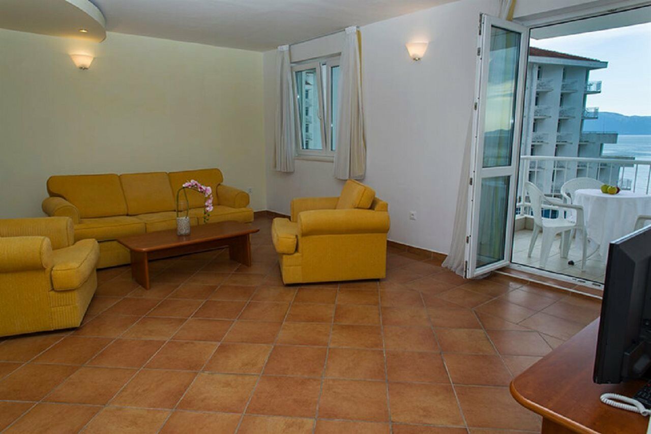 Hotel Labineca Градац Екстериор снимка